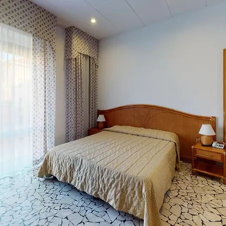 Zunino Hotel 3*