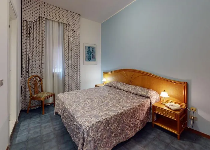 Zunino Hotell